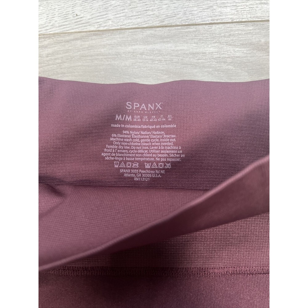 SPANX Look at Me Now Seamless Moto Leggings in Wine - Size Medium - Picture 4 of 5